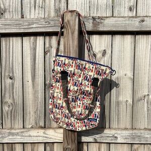 Kavu Foothill Tote *unique style* adjustable/removable straps